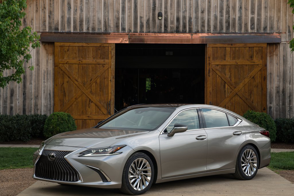 Lexus-ES-2019-1024-05.jpg