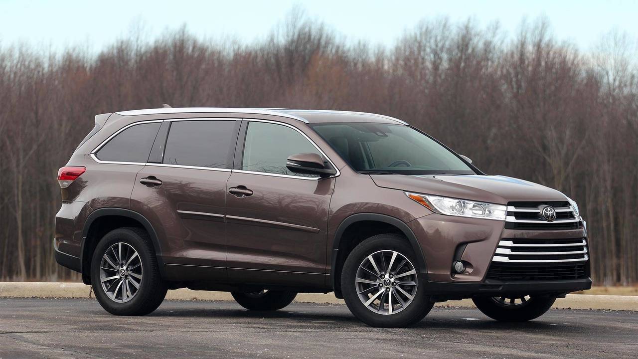 2018-toyota-highlander-review.jpg