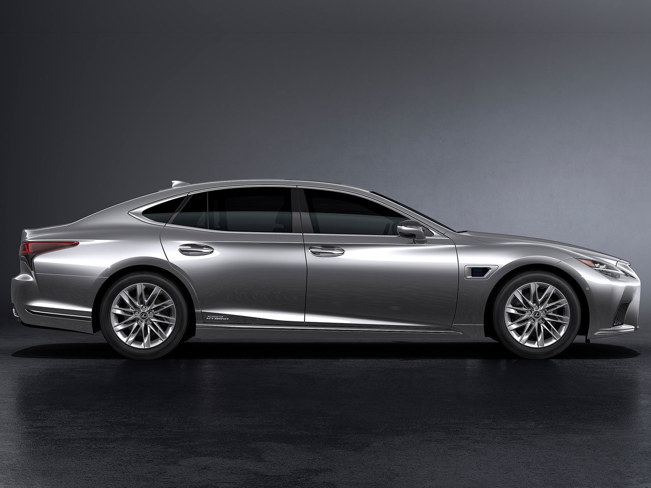 Lexus-LS-2021-1280-02.jpg