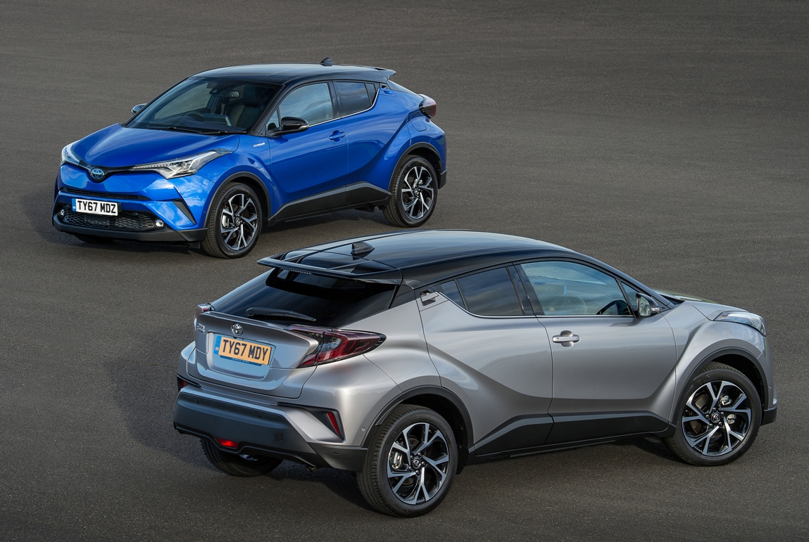 Toyota-C-HR-twin-car-view.jpg