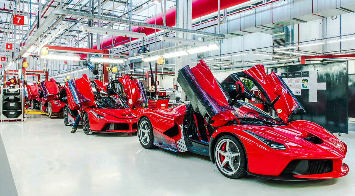 FERRARI (1).jpg