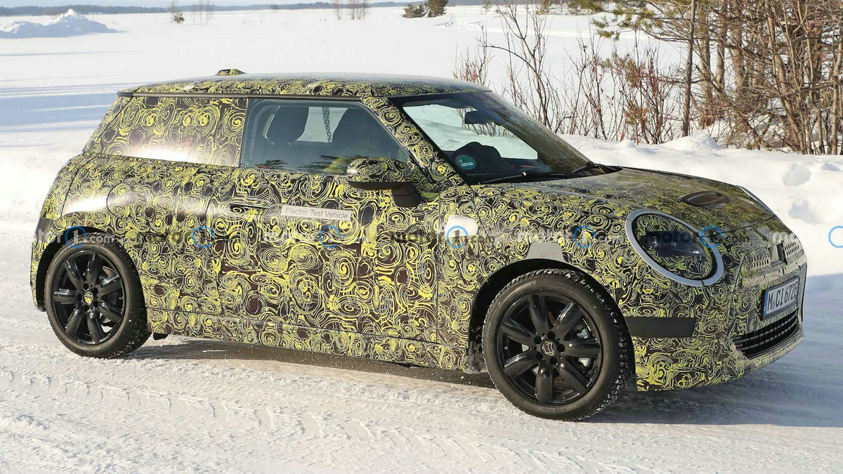 new-mini-three-door-spy-shots (5).jpg