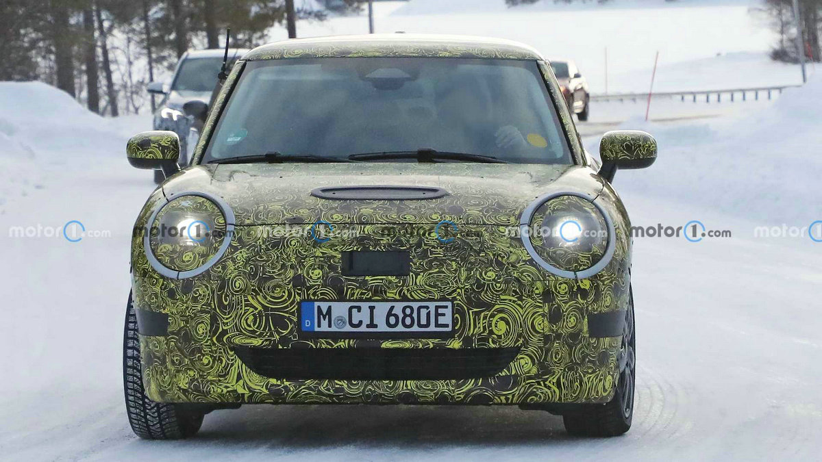 new-mini-three-door-spy-shots.jpg