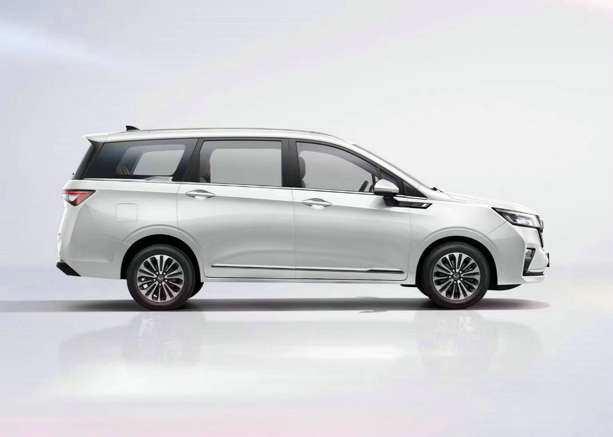 autohomecar__ChxknGIuk-CAOiT3AAD2uavDhsQ346_1.jpg