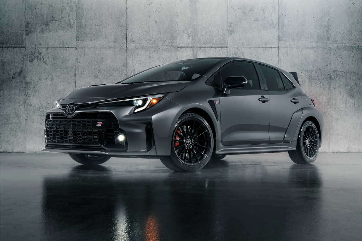 2023-Toyota-GR-Corolla-6.jpg