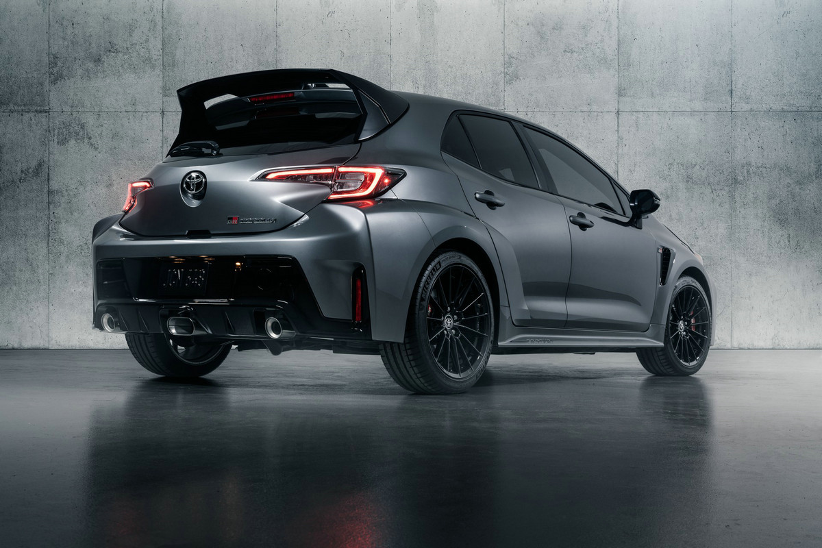 2023-Toyota-GR-Corolla-9.jpg