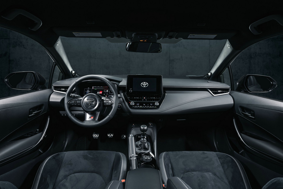 2023-Toyota-GR-Corolla-20.jpg