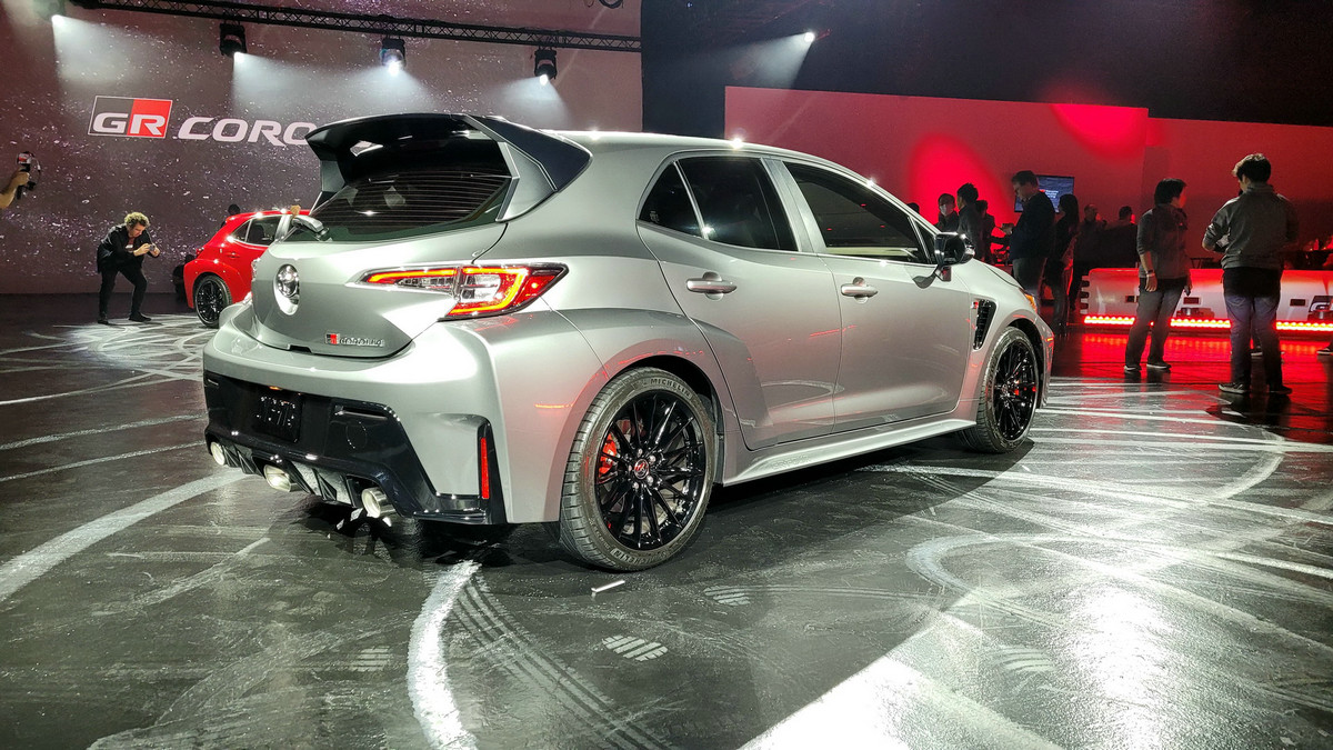 2023-Toyota-GR-Corolla-Carscoops-008.jpg