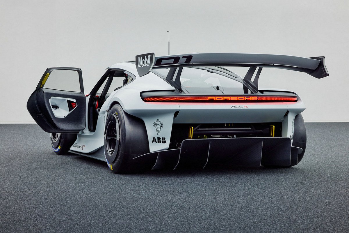 2021-Porsche-Mission-R.jpeg