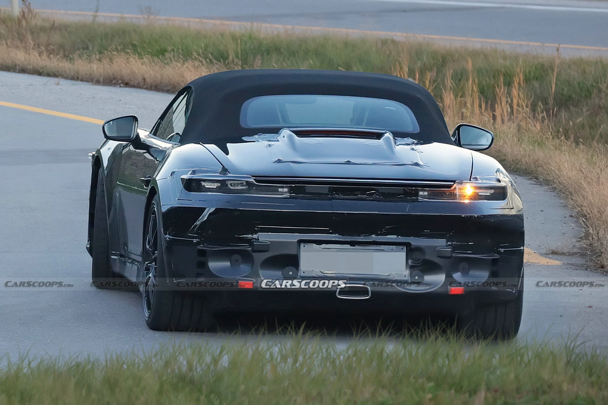 2024-Porsche-Boxster-983-EV-00007.jpg