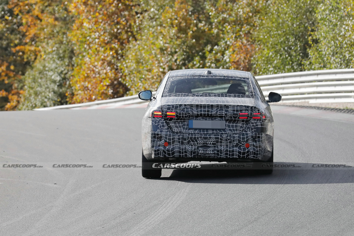 BMW-5-Series-and-i5-23.jpg