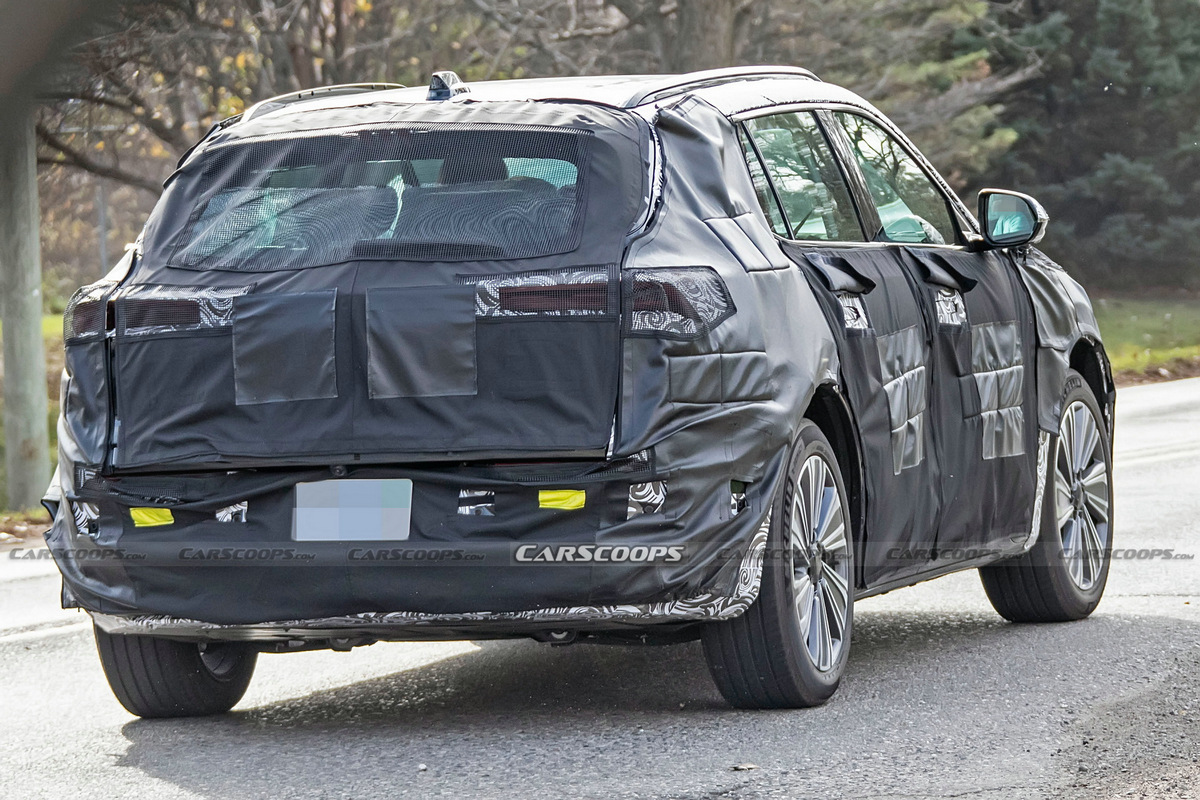 2024-Buick-Electrca-crossover-16.jpg