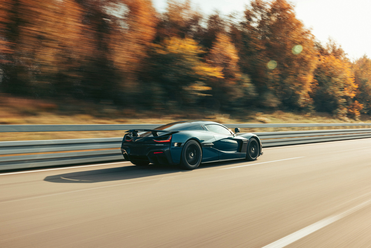 Rimac-Nevera-Top-Speed-Record-8.jpg