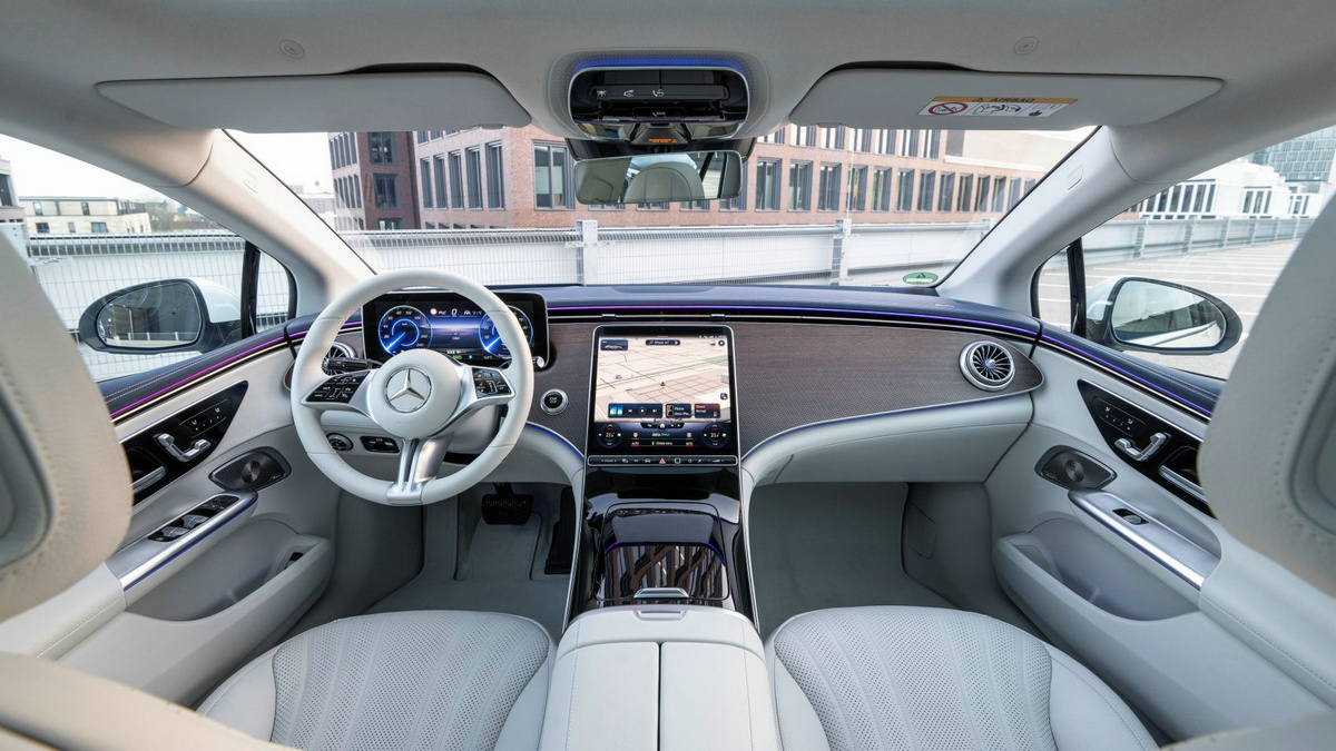mercedes-eqe-interieur5.jpg