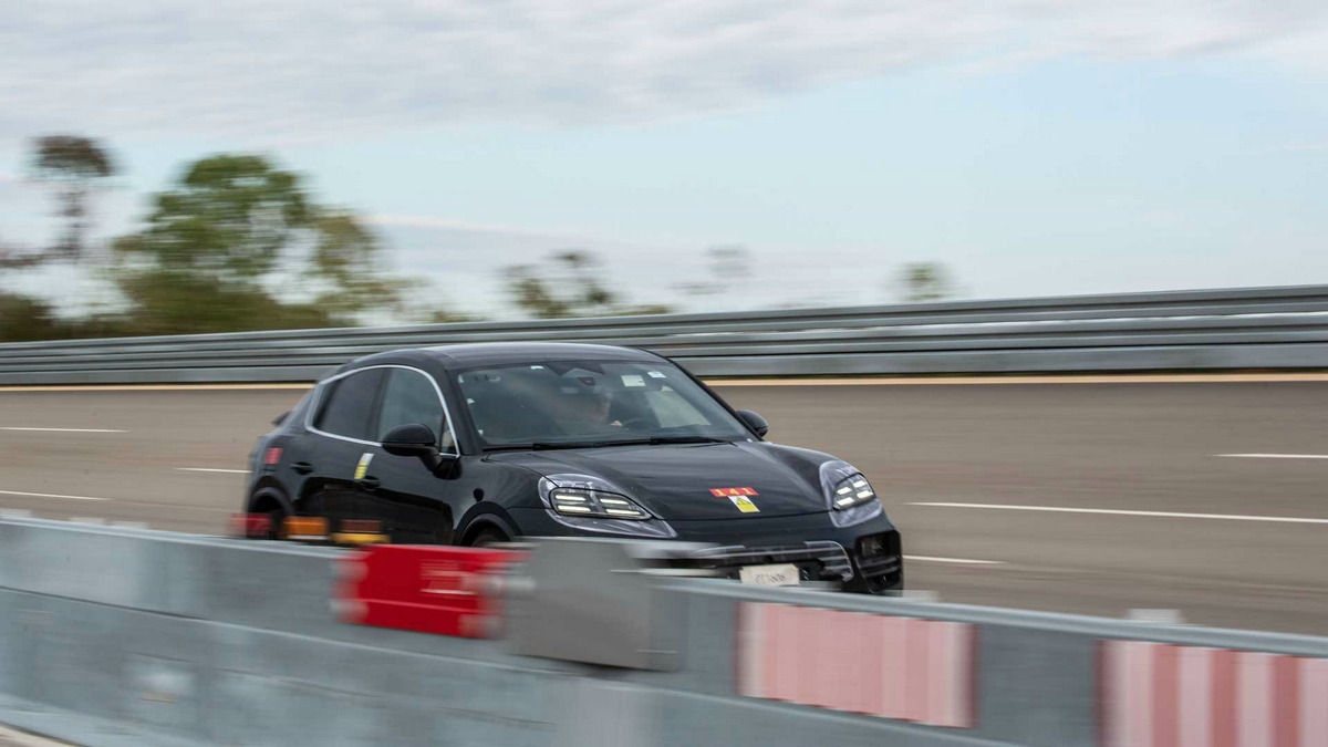 porsche-macan-ev-track-testing.jpg