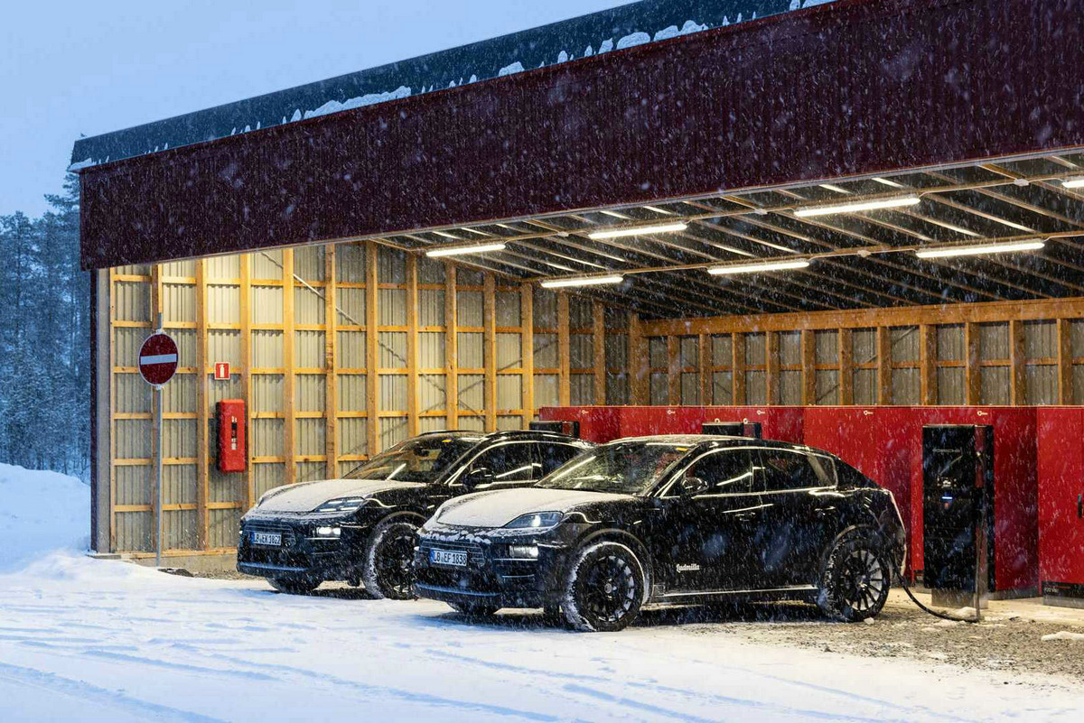 porsche-macan-charging-up-for-cold-weather-testing.jpg