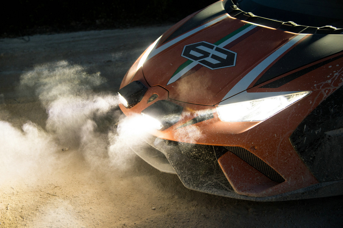 2019-Lamborghini-Huracan-Sterrato-Concept-4.jpg