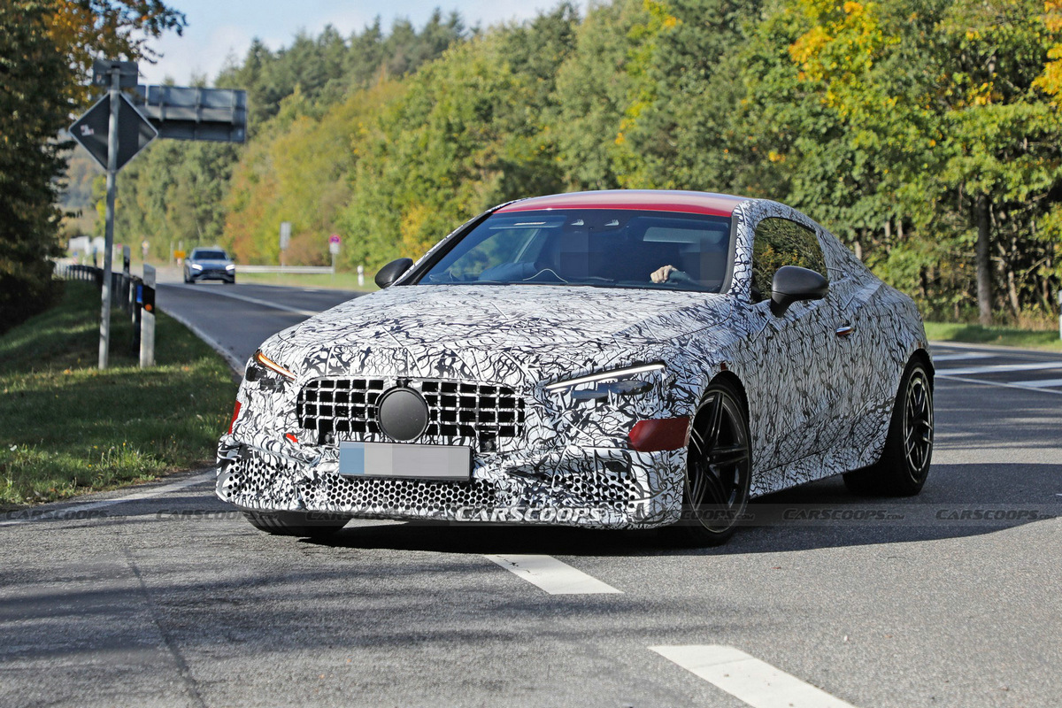 2023-Mercedes-AMG-CLE-63e-4.jpg