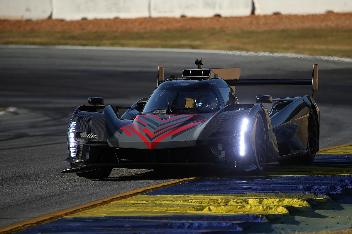 alexander-sims-cadillac-v-lmdh.jpg