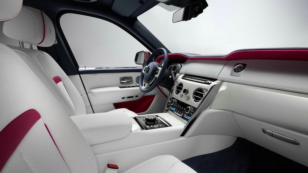 rolls-royce-cullinan-inspired-by-fashion-re-belle-wildberry (1).jpg