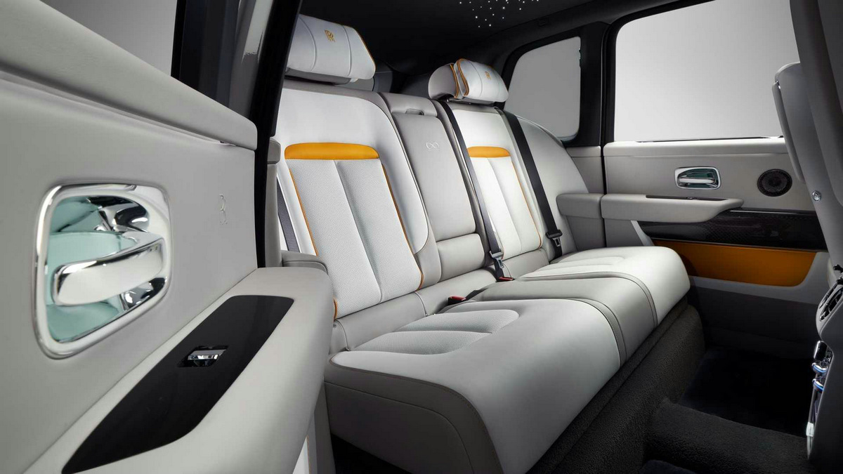 rolls-royce-cullinan-inspired-by-fashion-fu-shion-temptest-grey (2).jpg