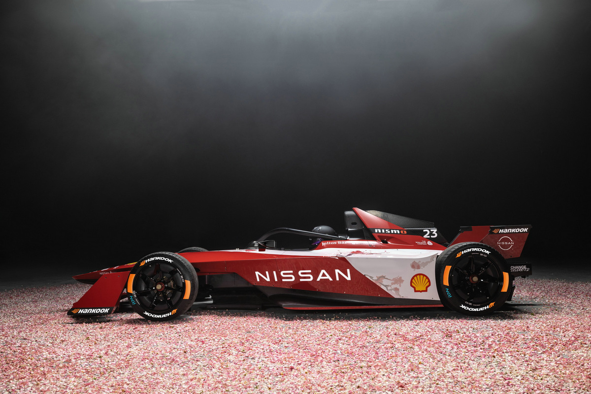 2023-Nissan-Formula-E-2.jpg