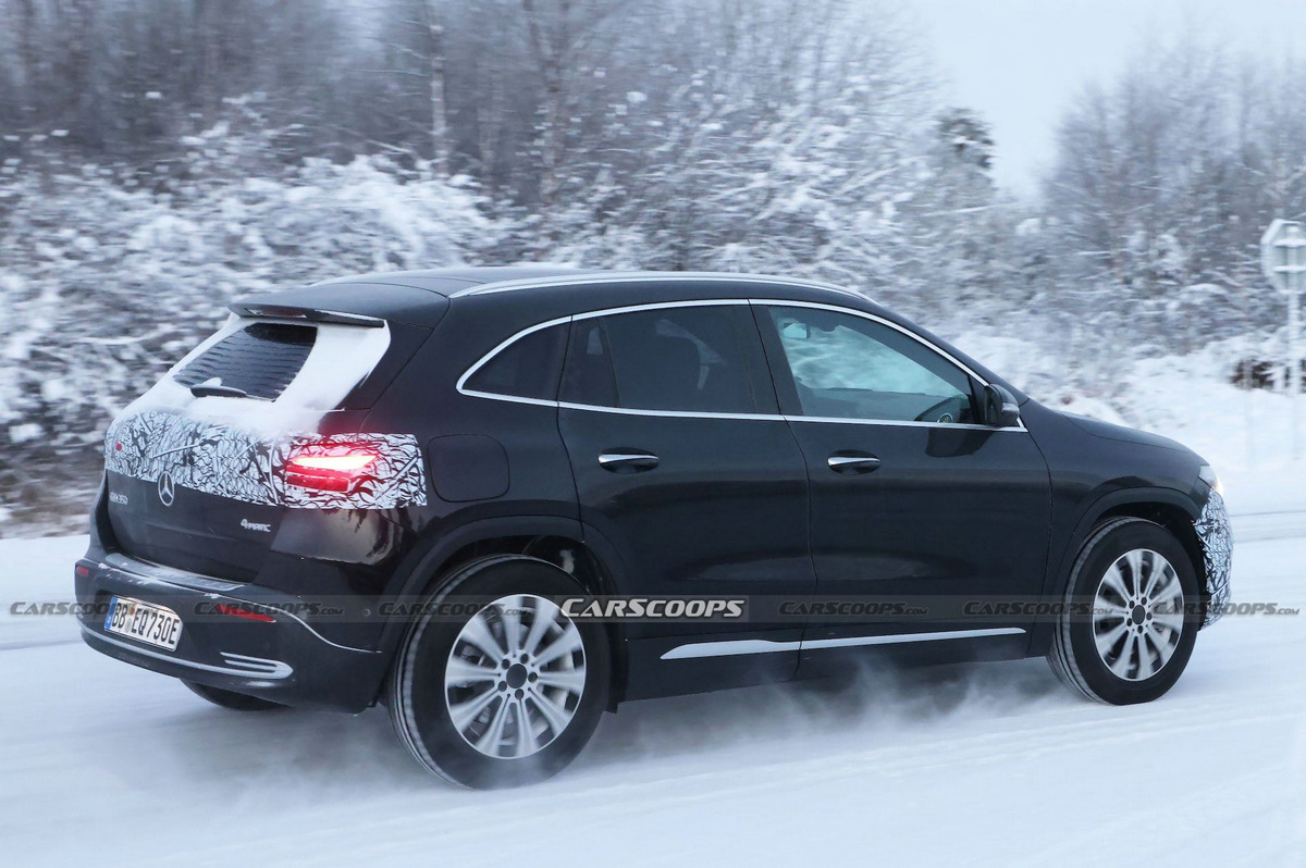 2024-Mercedes-EQA-facelift-scoop-00004-1.jpg