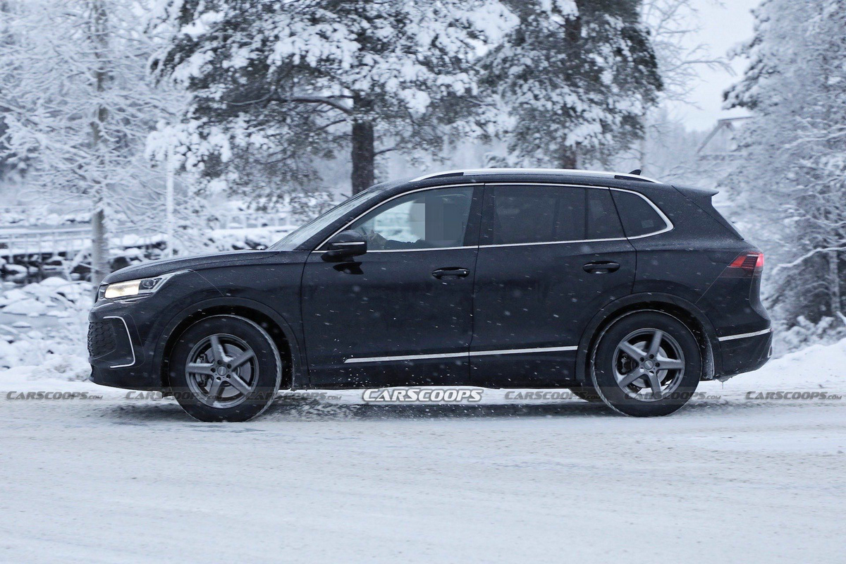 Volkswagen-Tiguan-scoop-00008.jpg