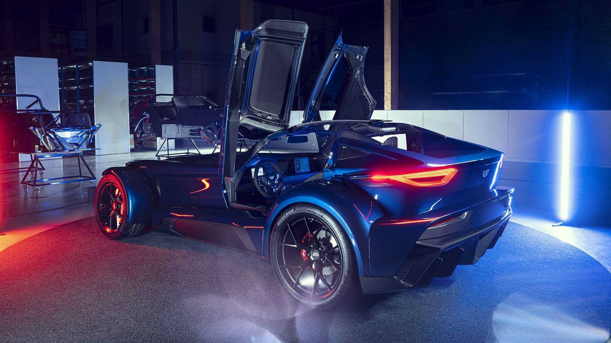 donkervoort-f22.jpg