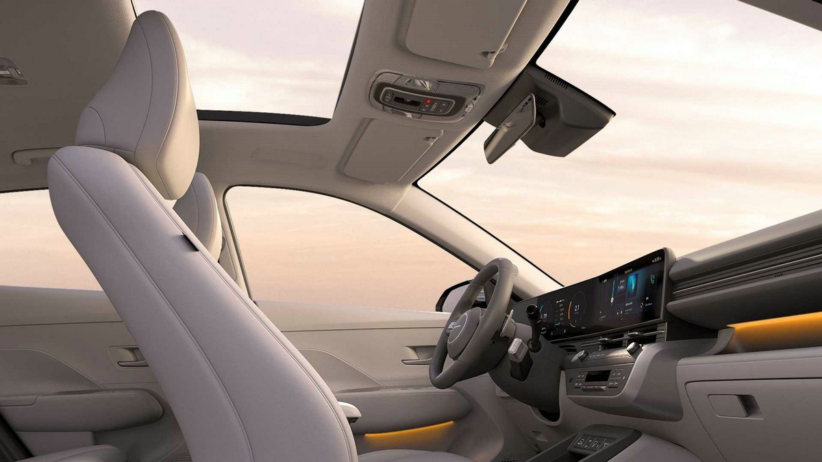 hyundai-kona-2023-interni (1).jpg
