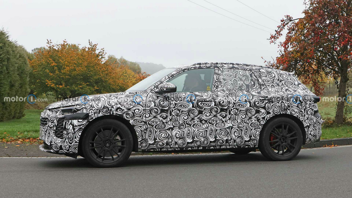 next-generation-audi-q5-spy-photo (3).jpg