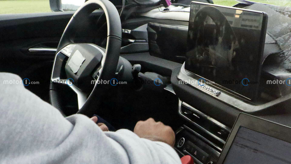 next-generation-audi-q5-spy-photo (7).jpg