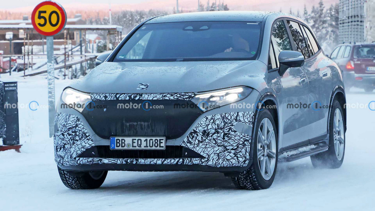 new-mercedes-maybach-eqs-suv-spy-shots (5).jpg