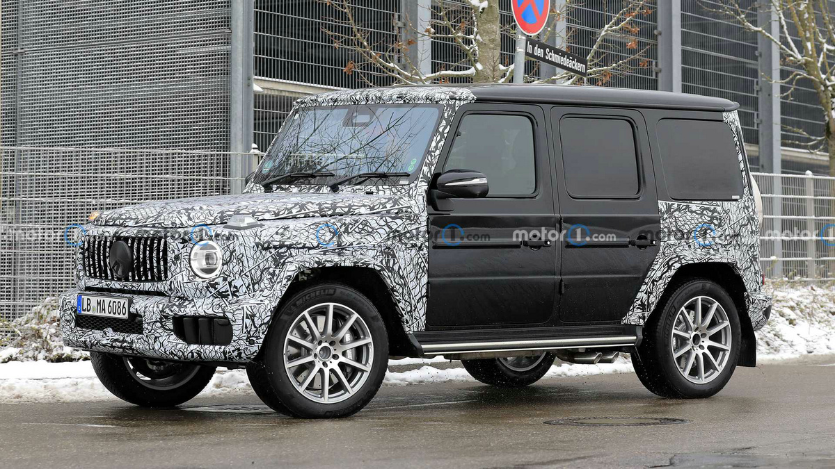 mercedes-benz-g-class-facelift-spy-photo (2).jpg