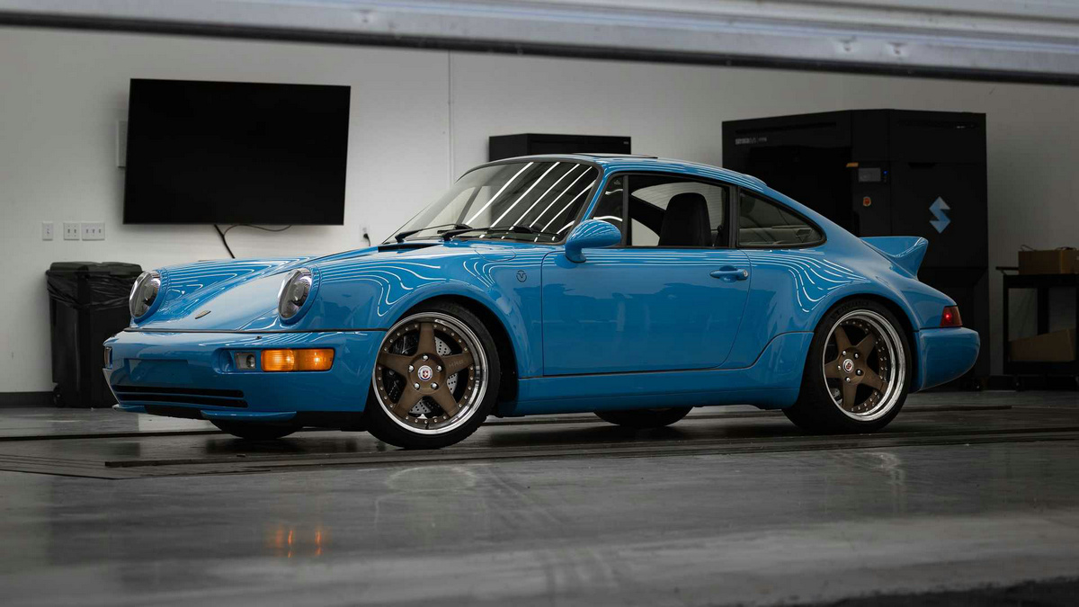 porsche-911-964-by-everrati (1).jpg