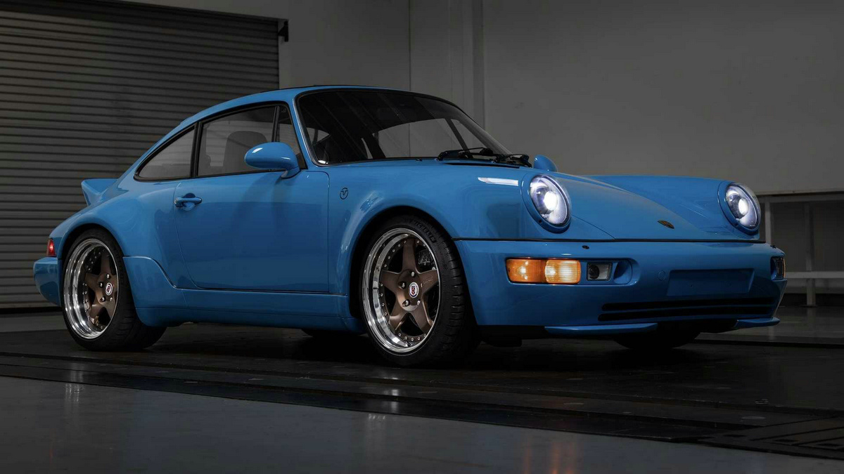 porsche-911-964-by-everrati.jpg