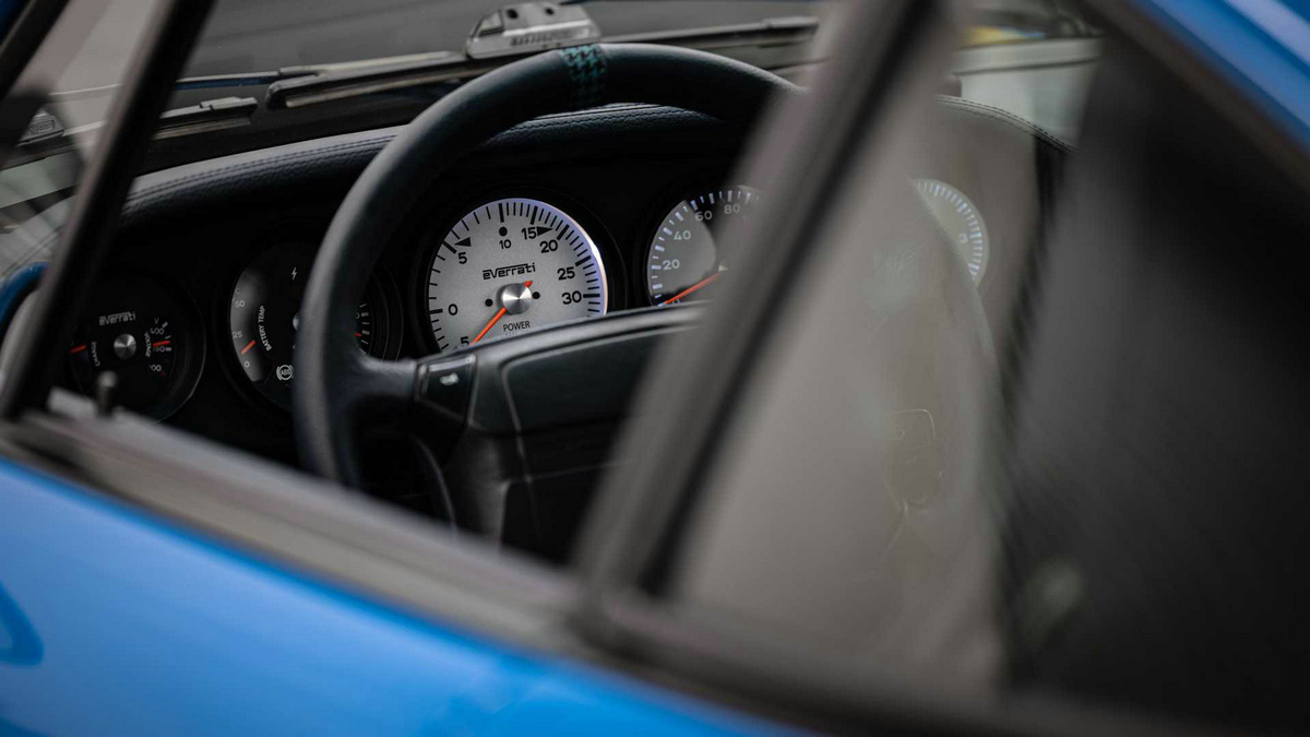 porsche-911-964-by-everrati (7).jpg