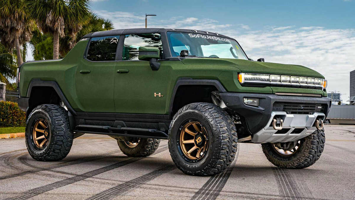 soflo-strikeforce-kevlar-coated-gmc-hummer-ev (12).jpg