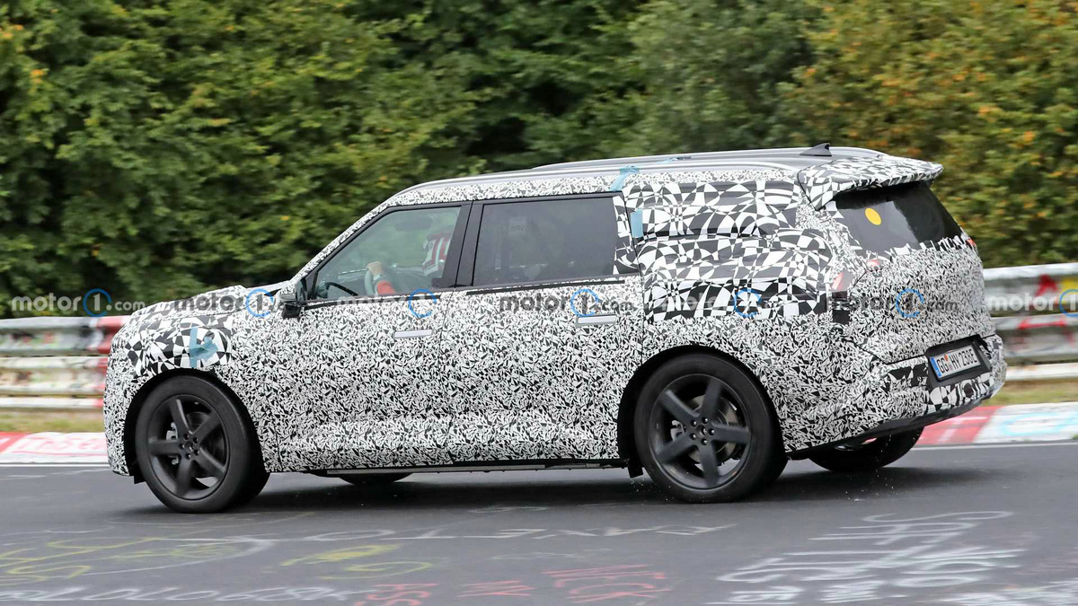 kia-ev9-spy-shots (4).jpg