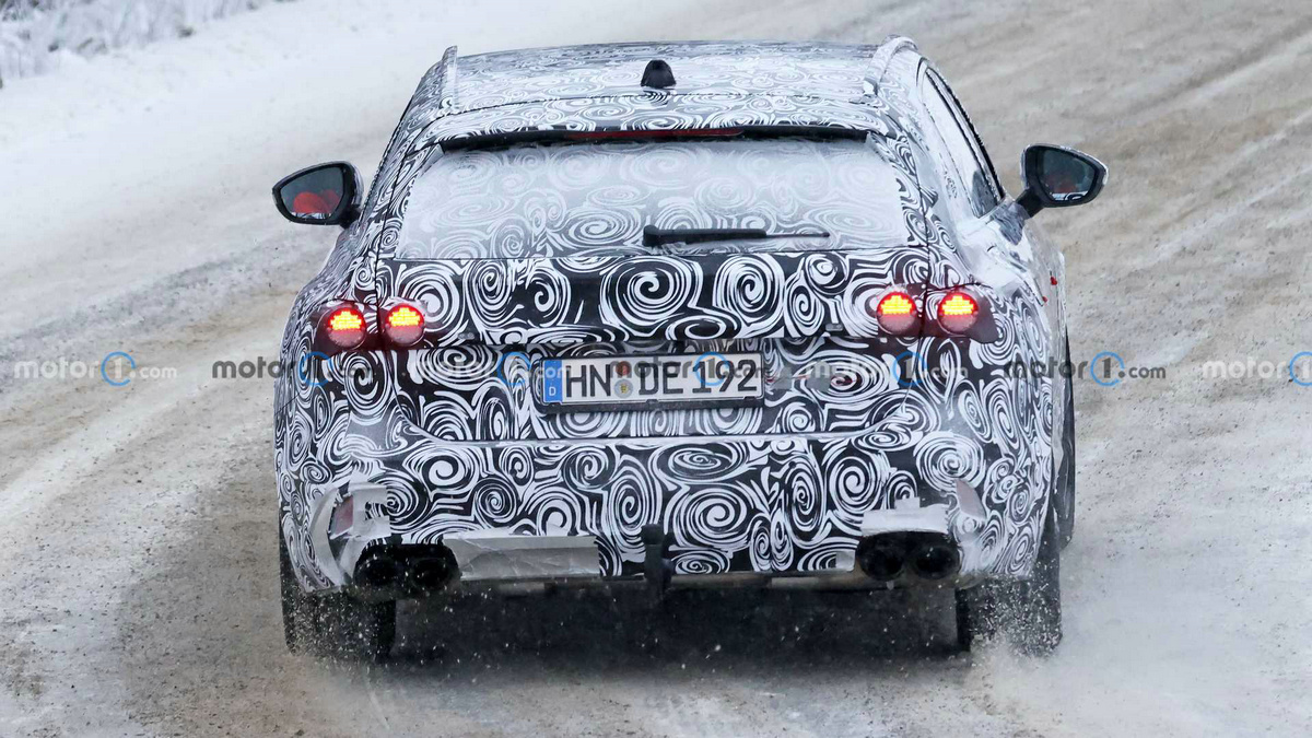 next-gen-audi-s4-avant-spy-photo (5).jpg