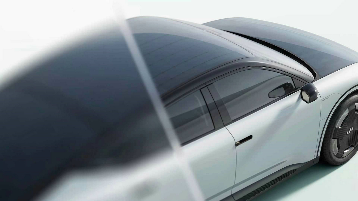 lightyear-2-solar-powered-ev-teasers (4).jpg