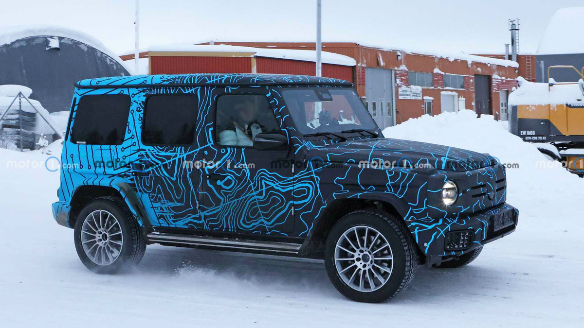 mercedes-benz-eqg-spy-photos (5).jpg