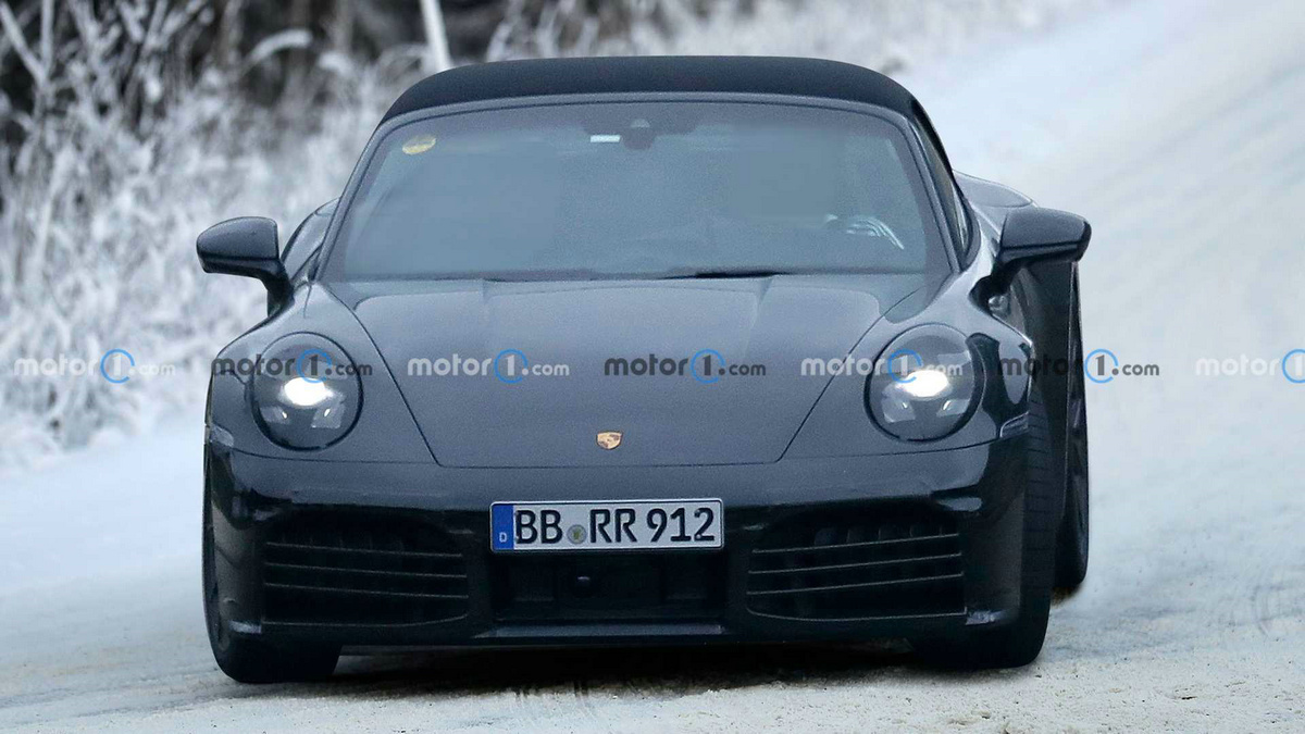 porsche-911-facelift-spy-photos.jpg