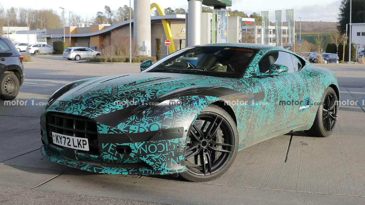 aston-martin-db12-side-view-spy-photo (1).jpg