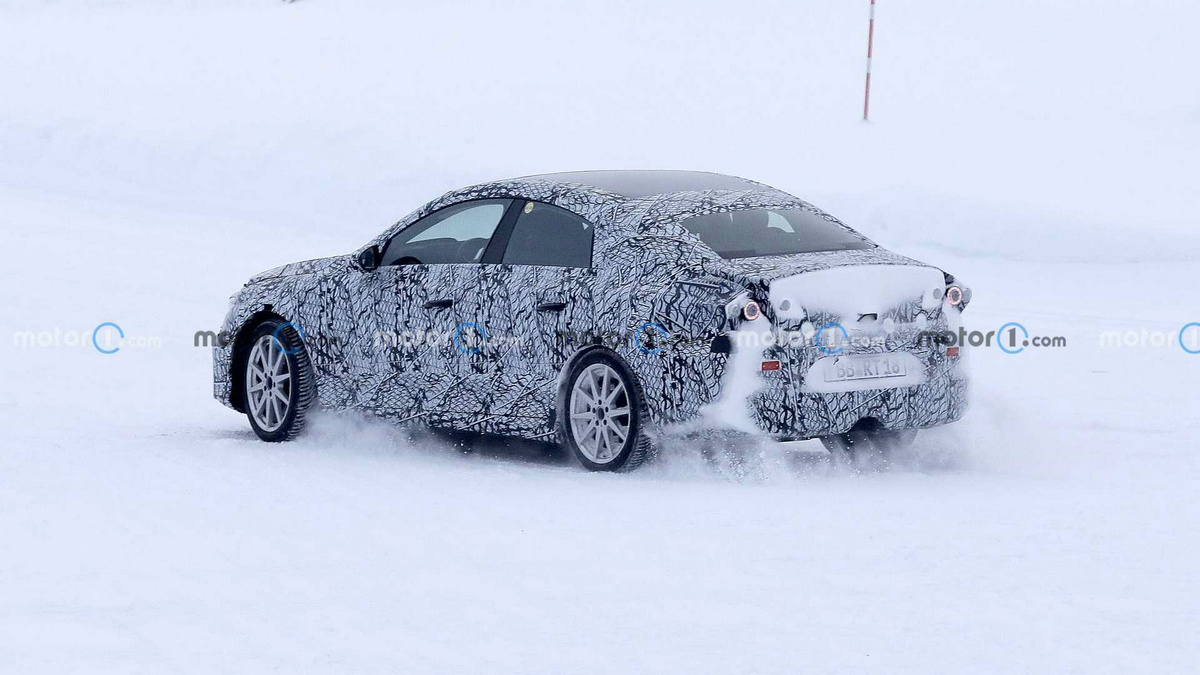 mercedes-eqa-sedan-spy-photo (3).jpg