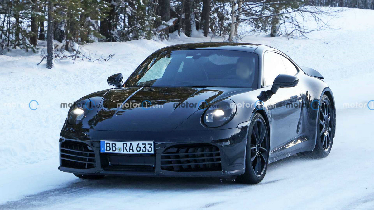porsche-911-coupe-facelift-spy-photo (2).jpg
