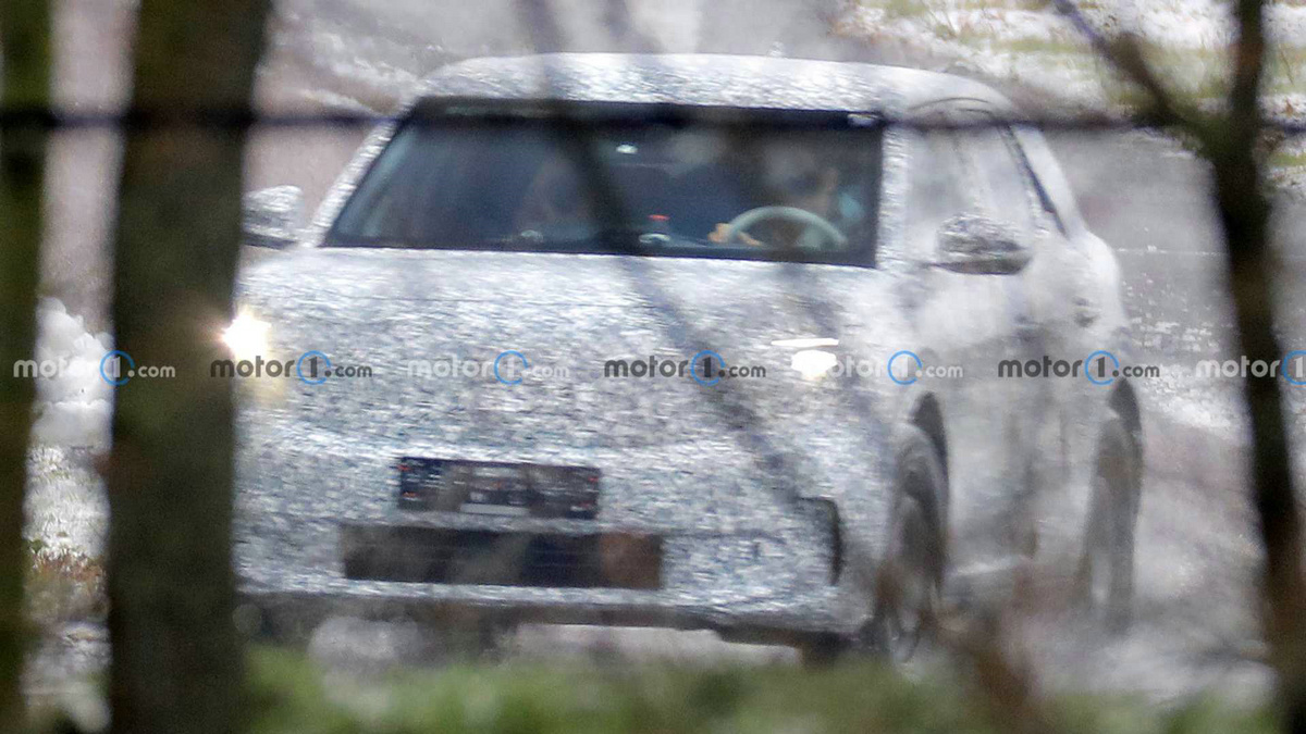 ford-ev-suv-spy-shots (1).jpg