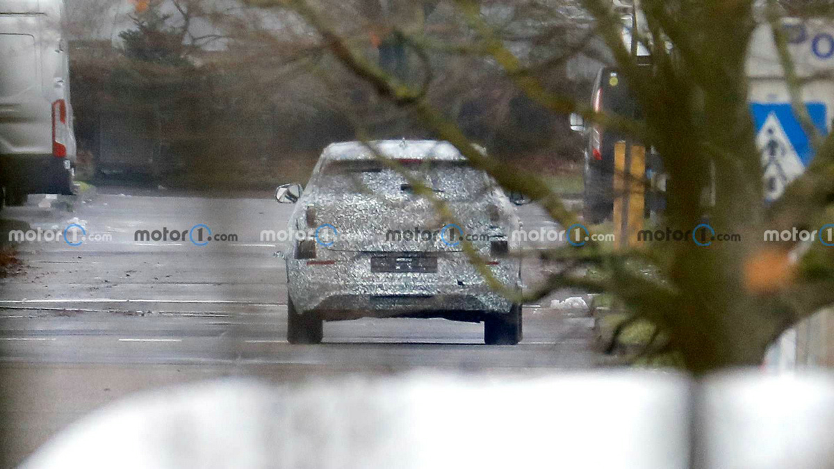ford-ev-suv-spy-shots (7).jpg