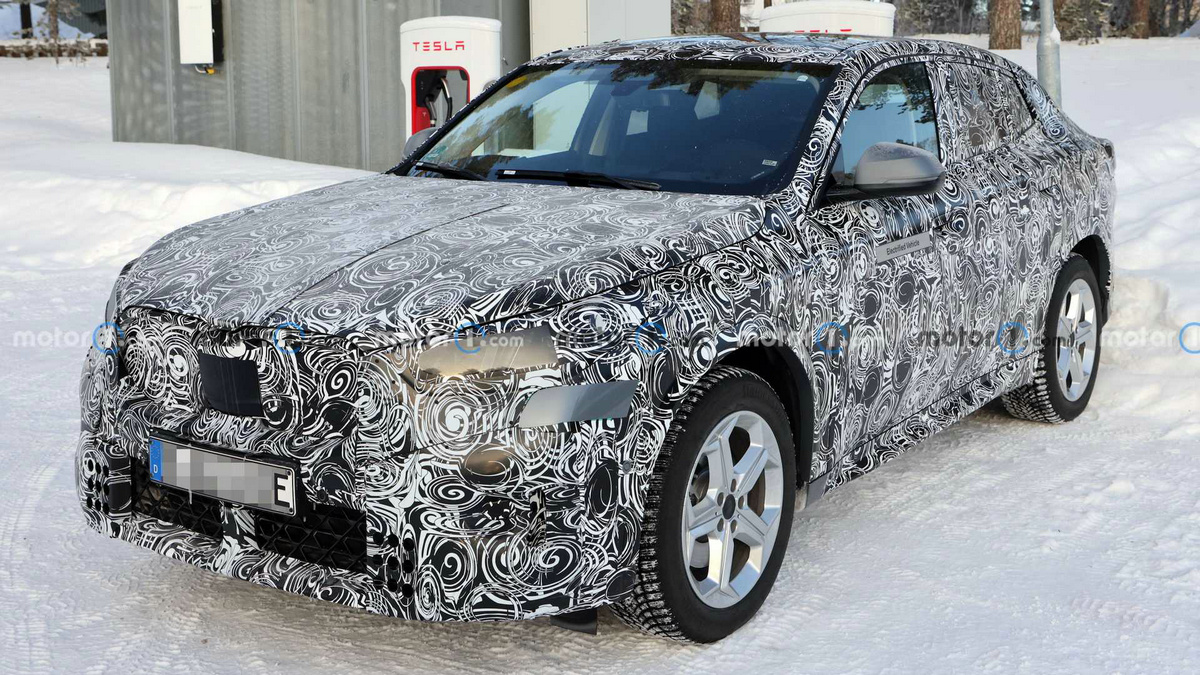 next-gen-bmw-ix2-spied (5).jpg