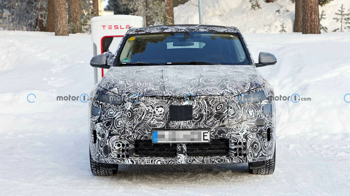next-gen-bmw-ix2-spied (6).jpg